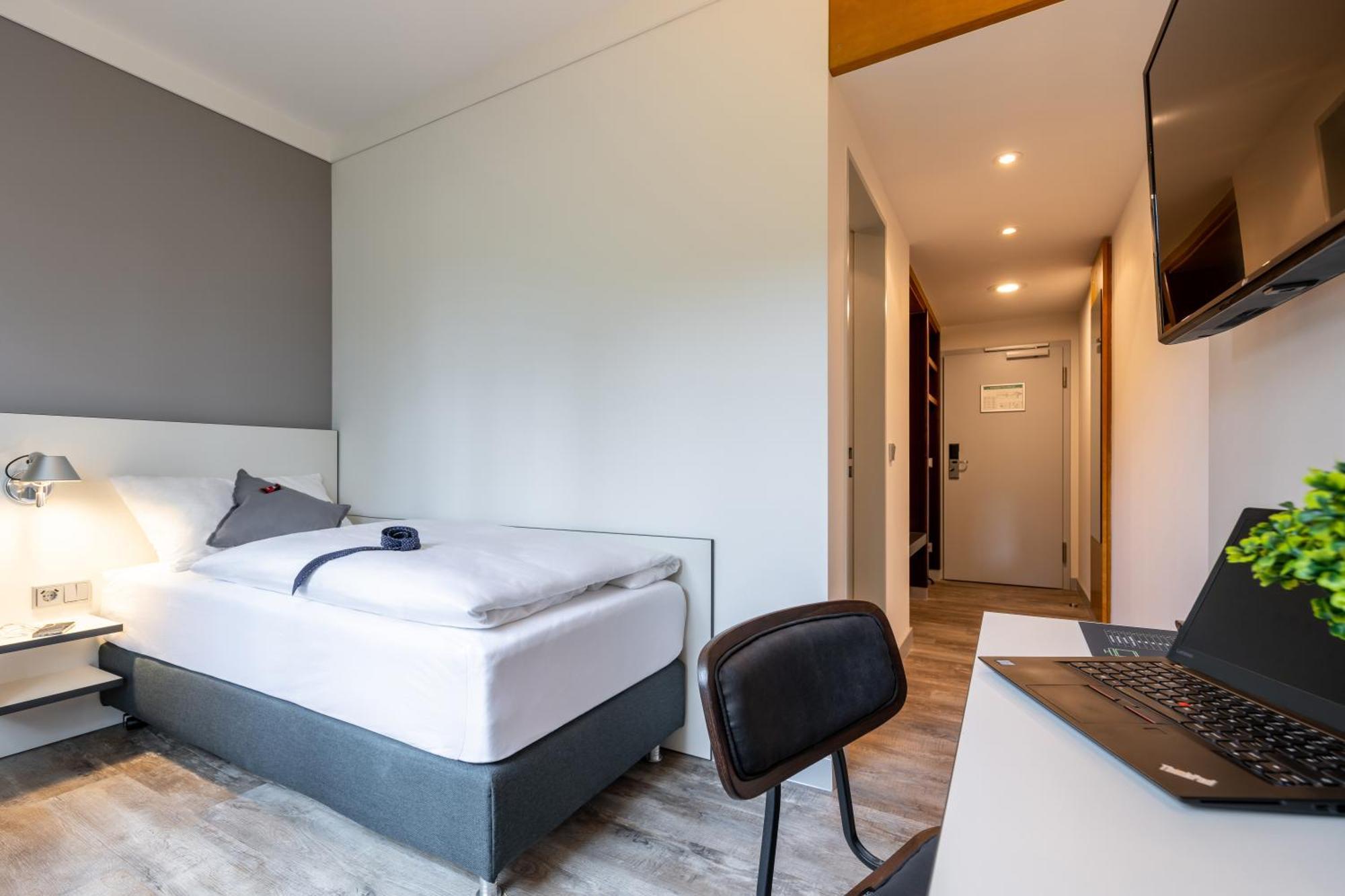 Hotel Leipheim Sued Zewnętrze zdjęcie