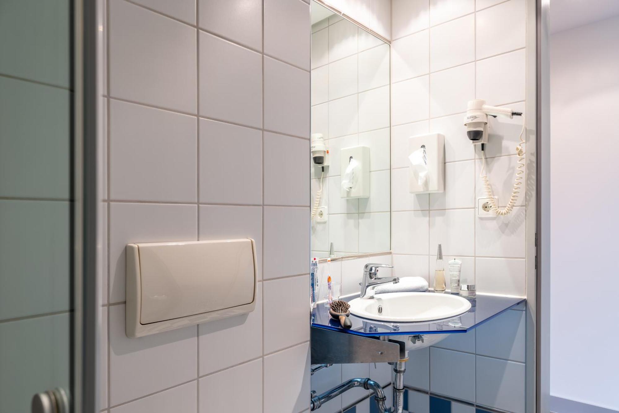 Hotel Leipheim Sued Zewnętrze zdjęcie